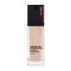Shiseido Synchro Skin Radiant Lifting SPF30 Puder za žene 30 ml Nijansa 110 Alabaster