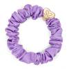 By Eloise London Silk Scrunchie Gold Heart Gumice za kosu za žene 1 kom Nijansa Lilac