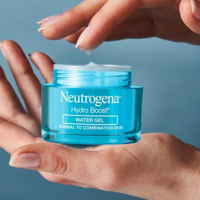 Neutrogena Hydro Boost Poklon set dnevni gel za lice Hydro Boost Water Gel 50 ml + noćna krema za lice Hydro Boost Sleeping Cream 50 ml