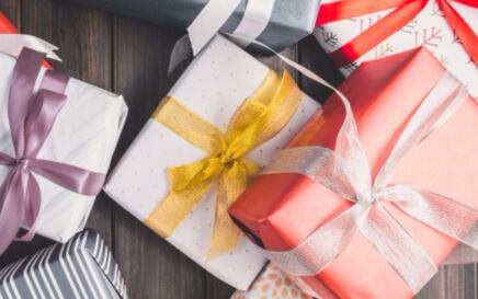 Božićni poklon za nju i za njega